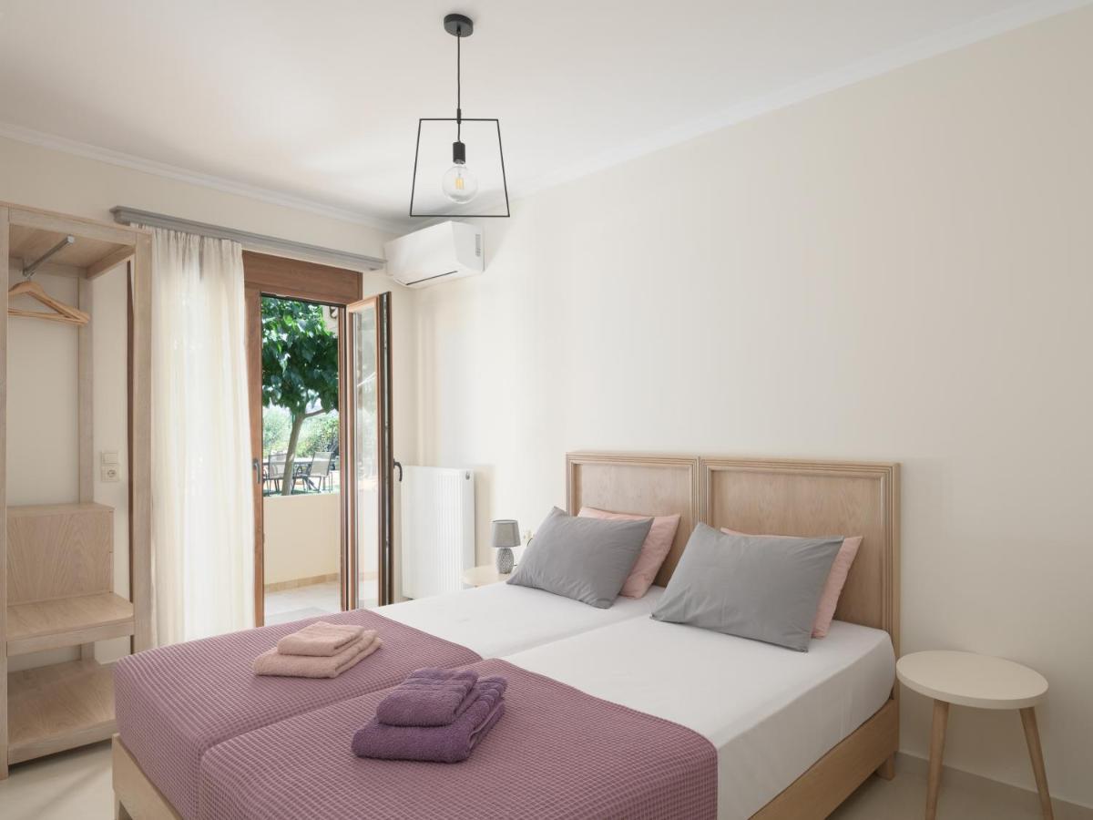 Dina Apartments سْكاليتا المظهر الخارجي الصورة